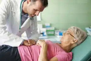 What to Do If You Have Gastrointestinal Problems: Urgent Care vs. ER
